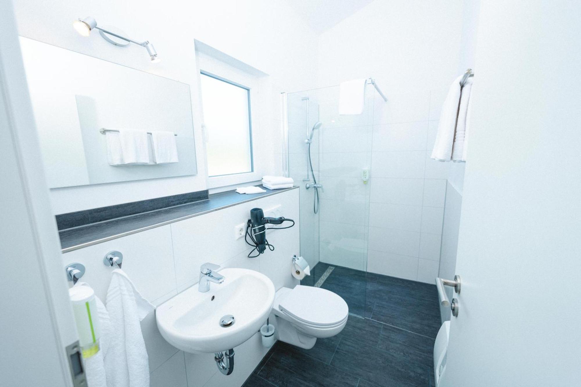 Pension Am Park Руст Экстерьер фото